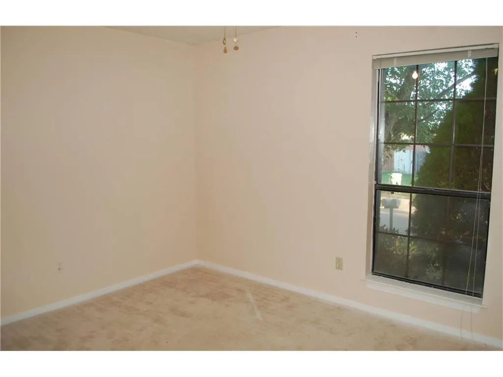 1127 Rimcrest Drive