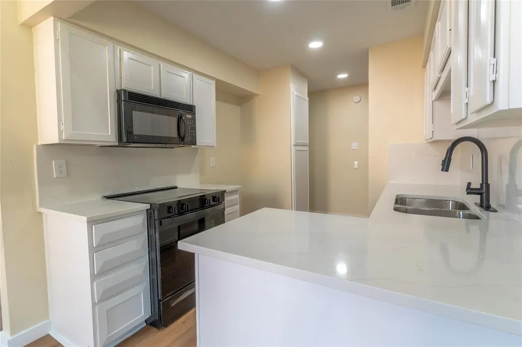 3409 Brook Glen Drive