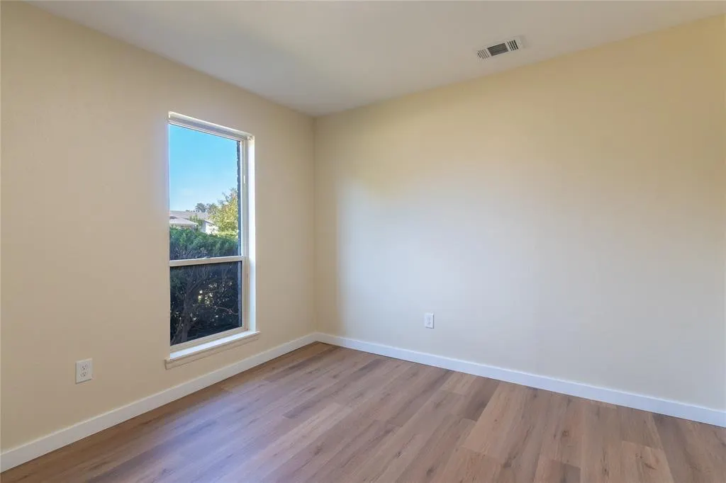 3409 Brook Glen Drive