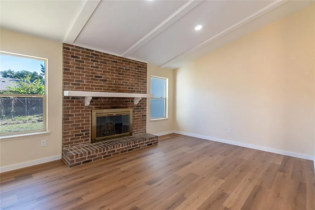 3409 Brook Glen Drive