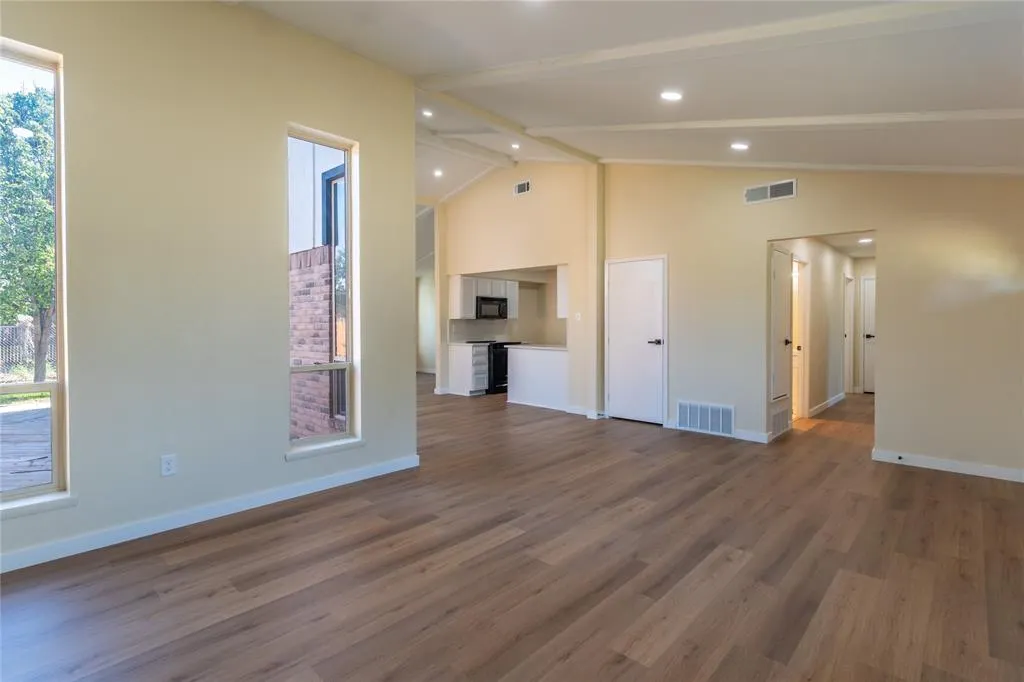 3409 Brook Glen Drive