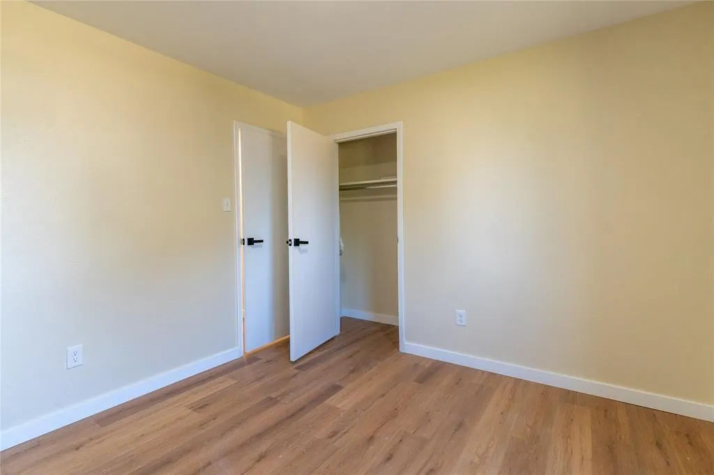 3409 Brook Glen Drive
