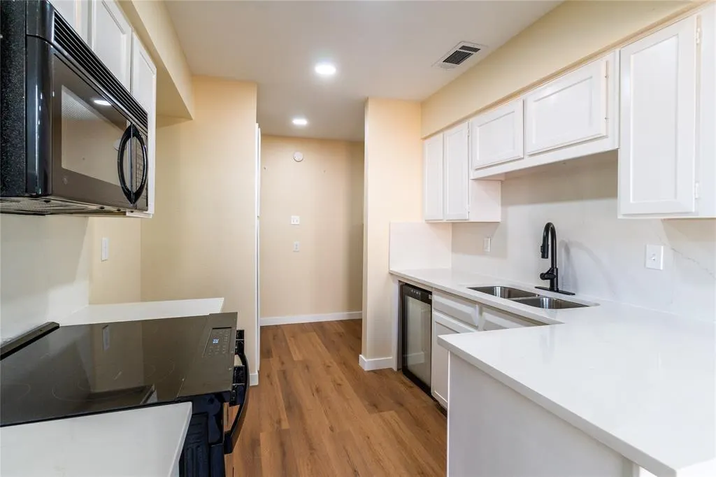 3409 Brook Glen Drive