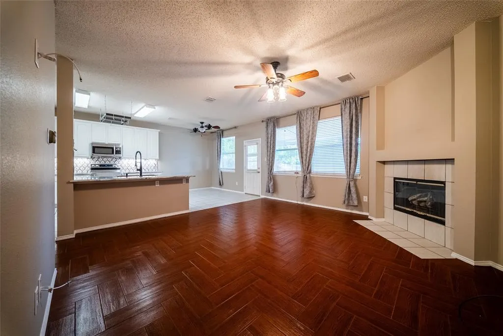 1316 White Dove Lane