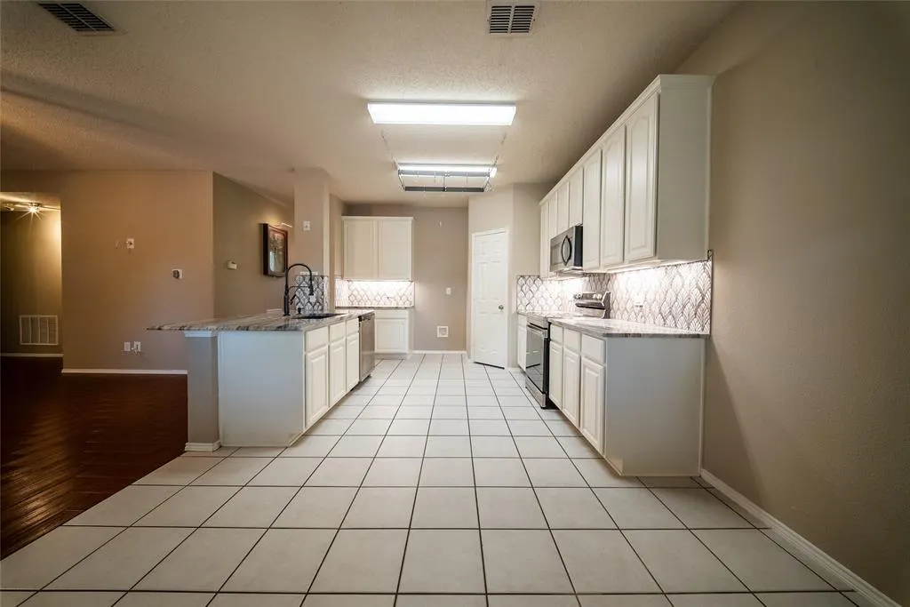 1316 White Dove Lane