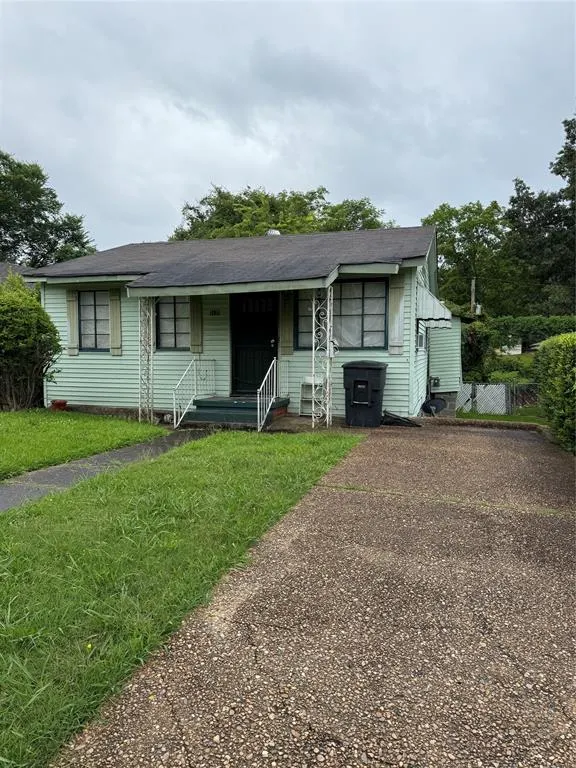 3133 Looney Street