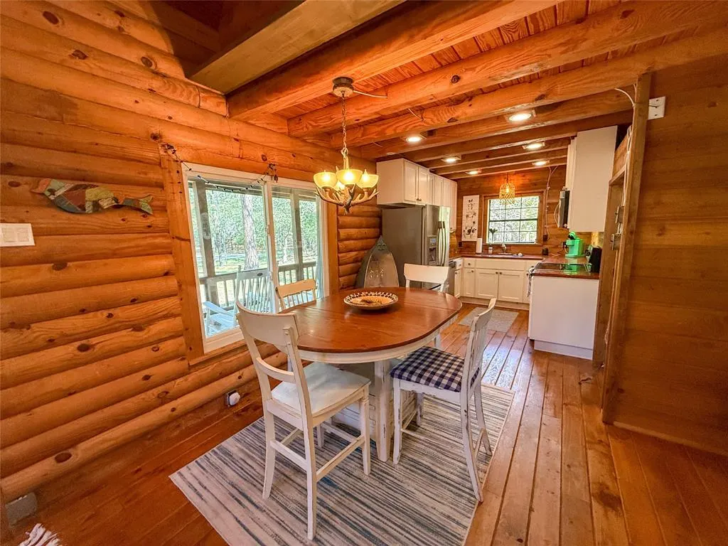 7386 Clint Ct