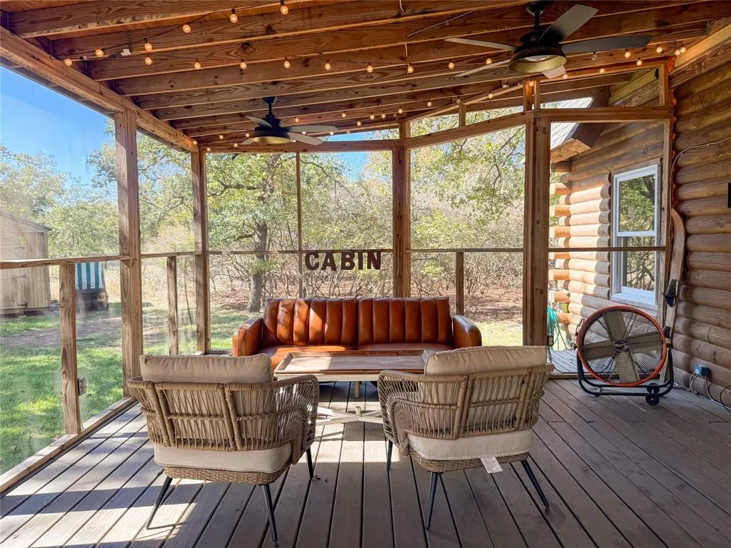 7386 Clint Ct