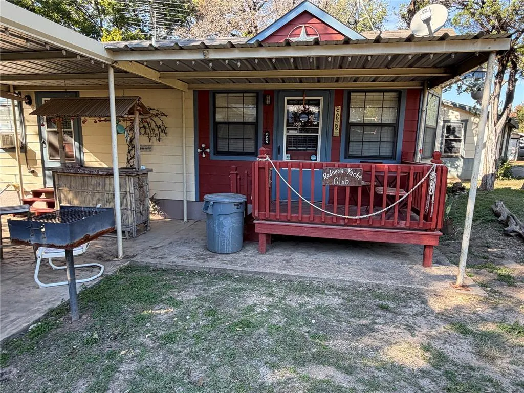 187 County Road 1806