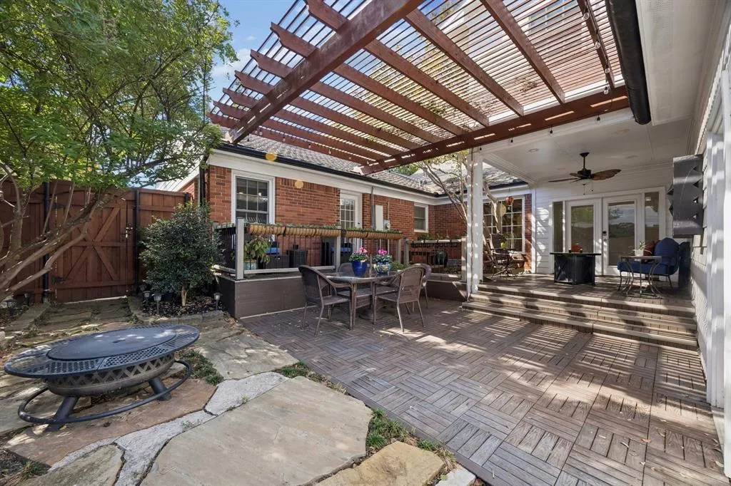 6567 Anita Street