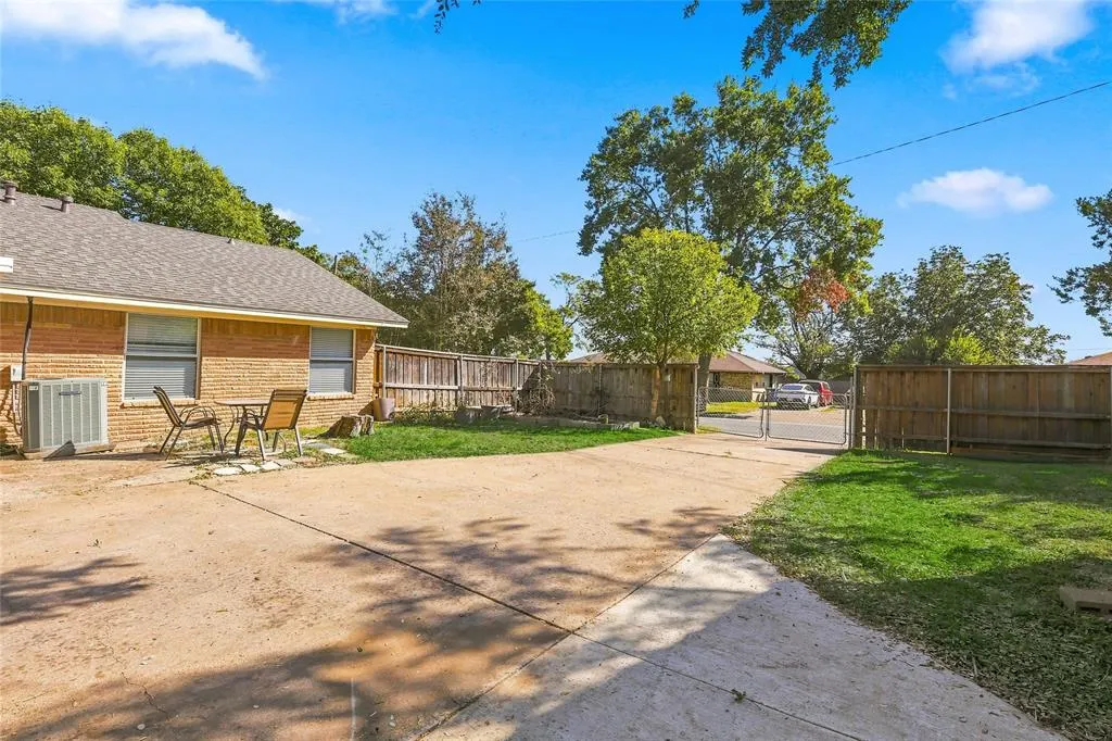 145 Hillside Lane