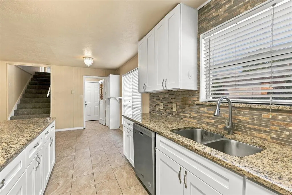 145 Hillside Lane
