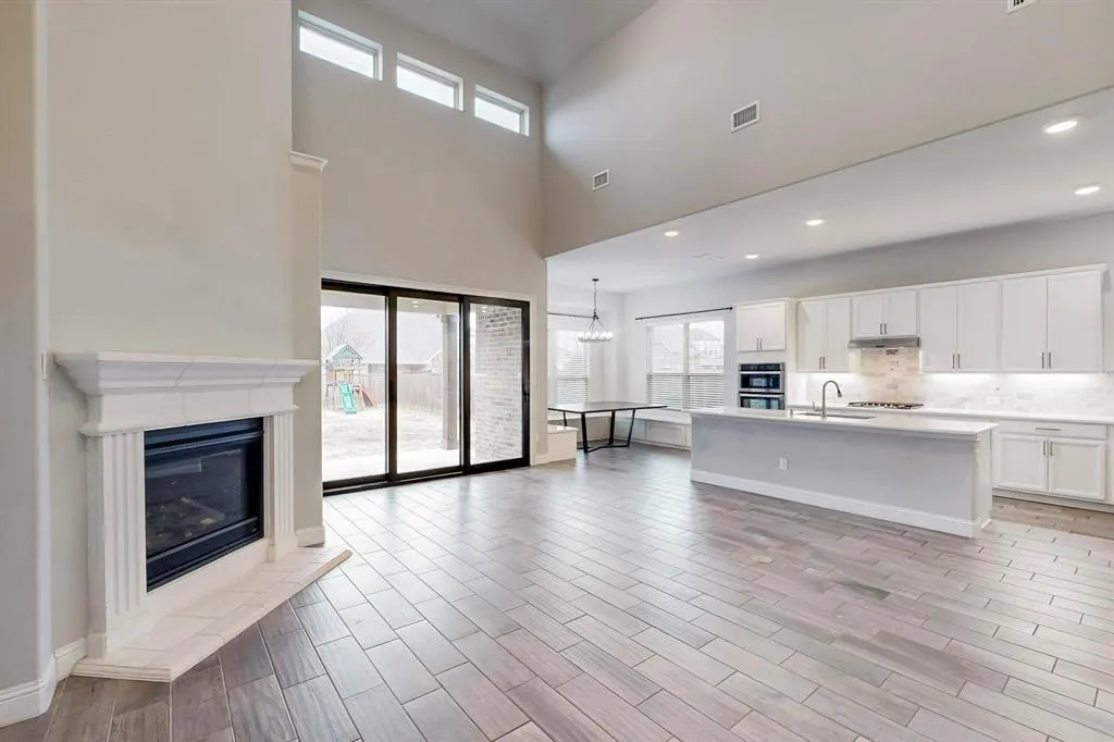 2844 Hackberry Creek Trail