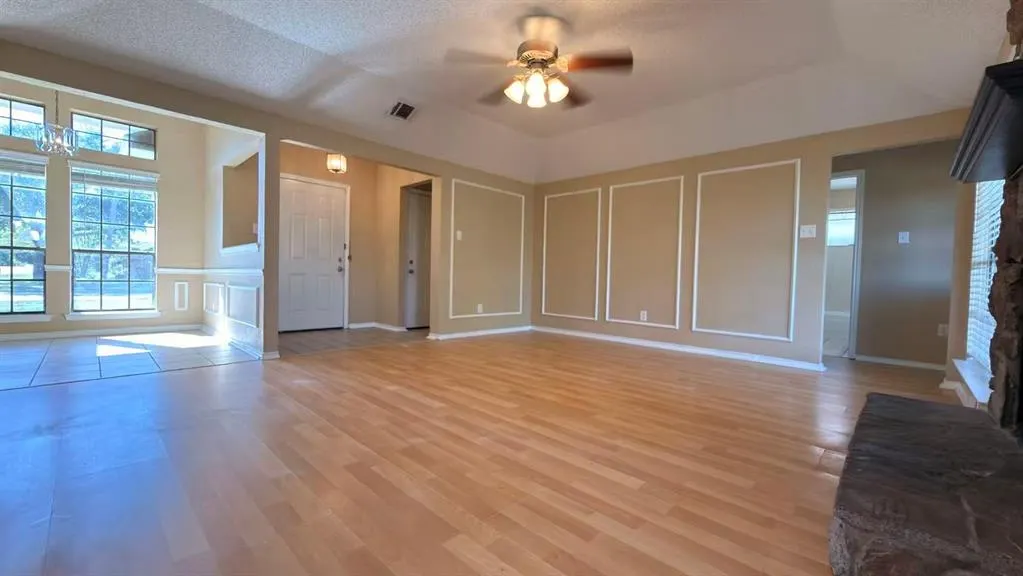 7213 Colgate Lane
