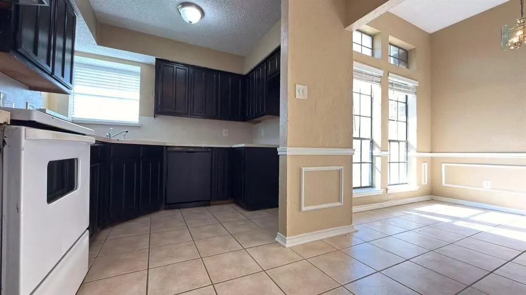 7213 Colgate Lane