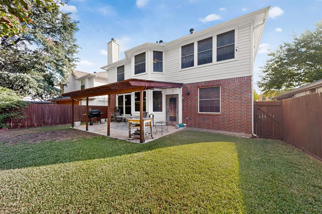 2109 Wentworth Drive