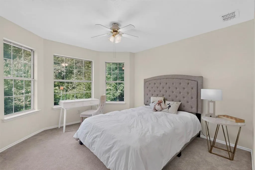 2109 Wentworth Drive