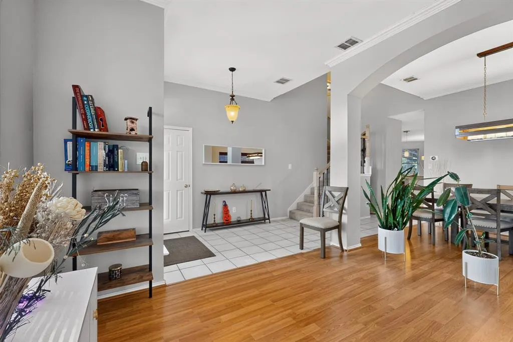 2109 Wentworth Drive