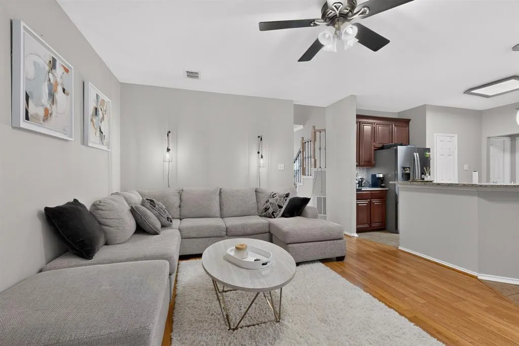 2109 Wentworth Drive