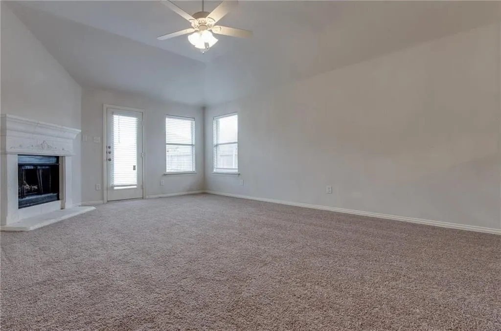 2717 Sunlight Drive