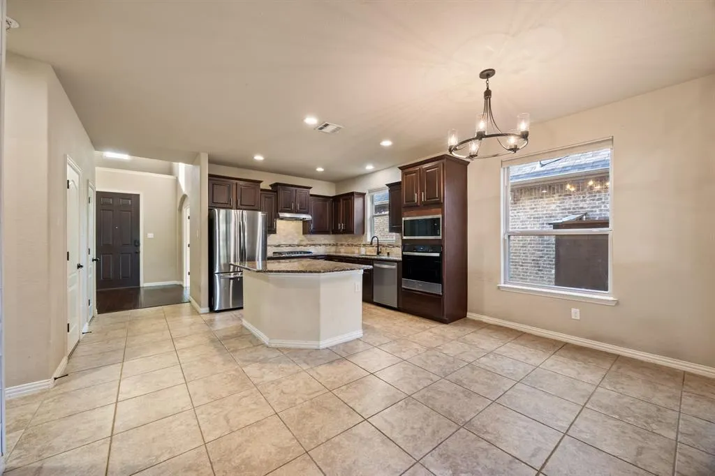 7520 Guadalupe Way