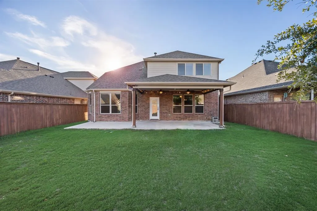 7520 Guadalupe Way