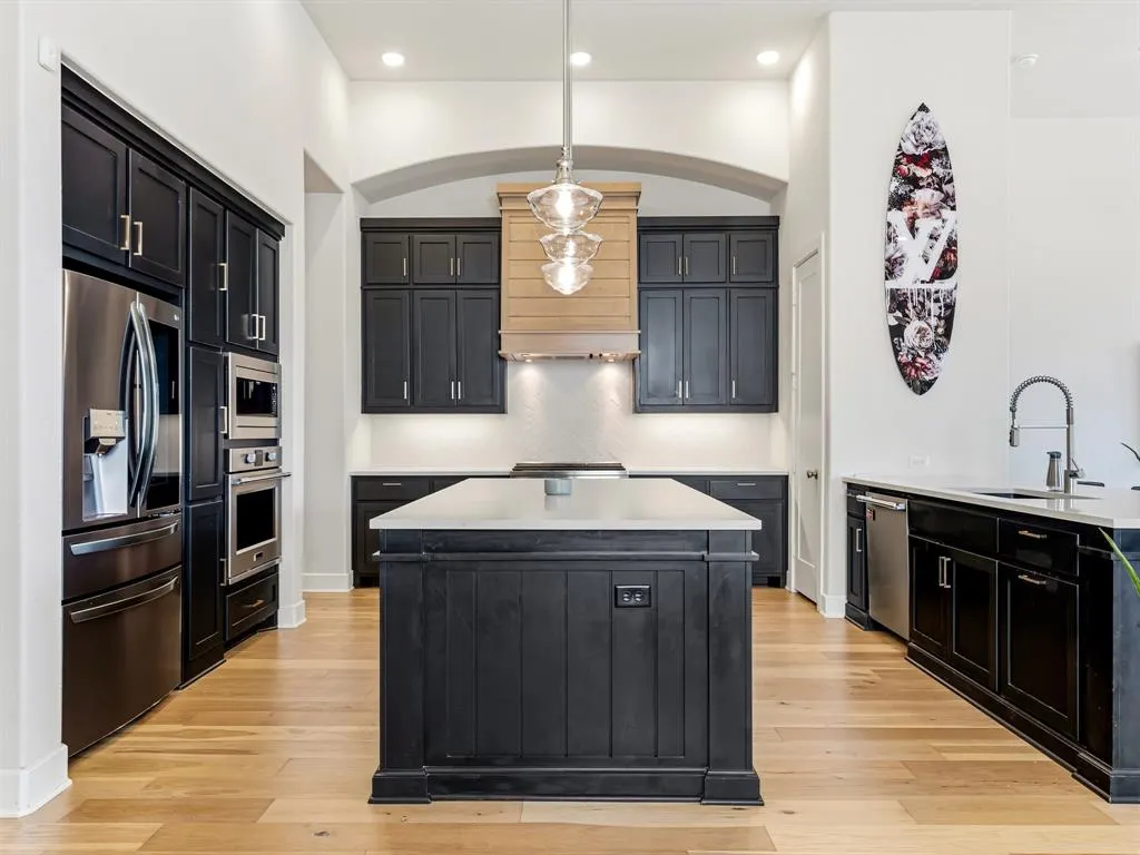 2370 Rainforest Drive