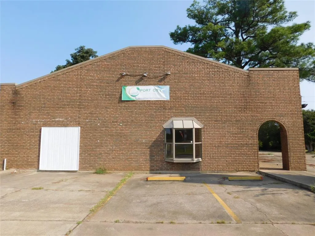 939 Highway 80 #4