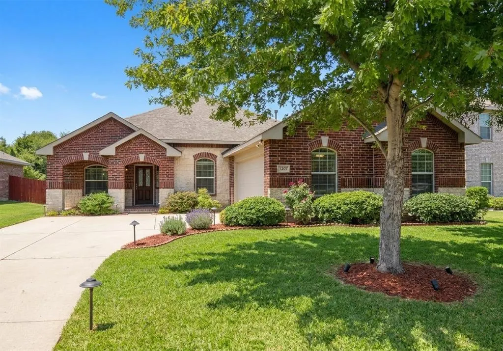 1207 Fox Trail Drive
