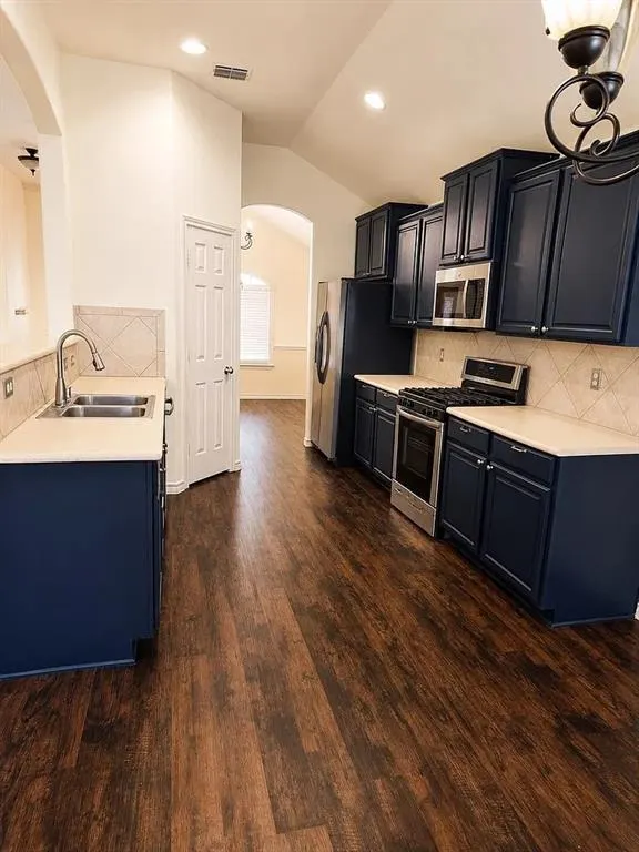 1207 Fox Trail Drive