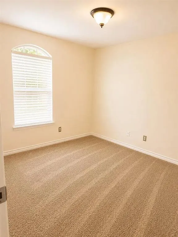 1207 Fox Trail Drive