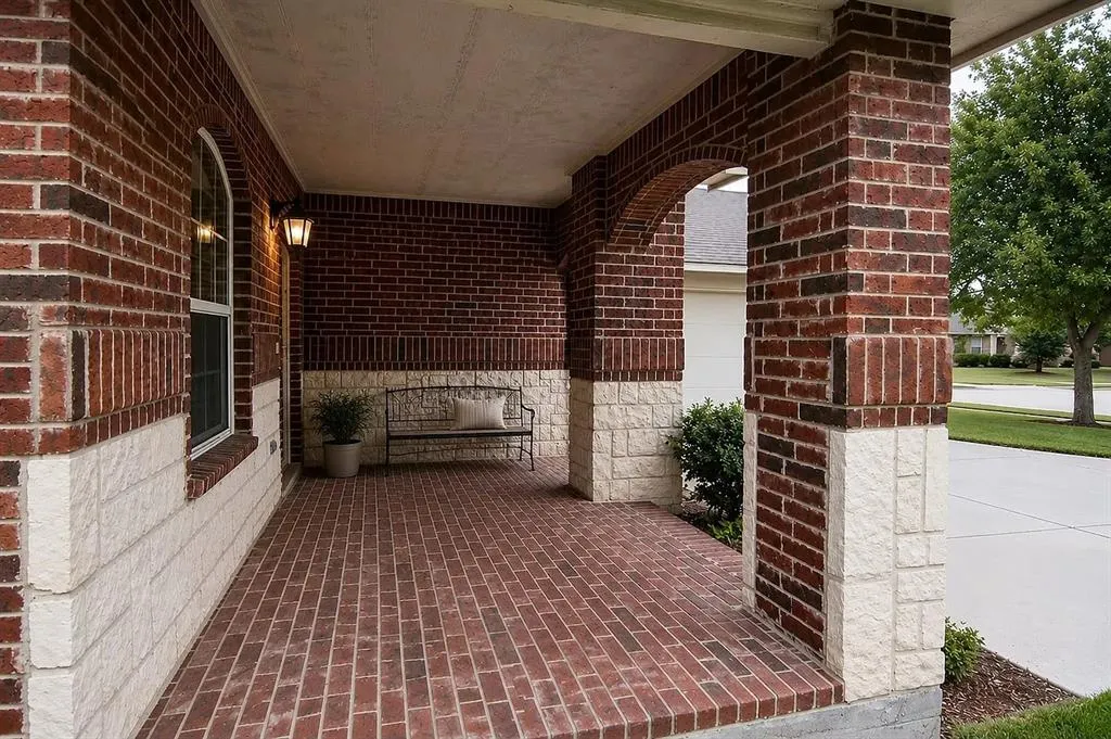 1207 Fox Trail Drive