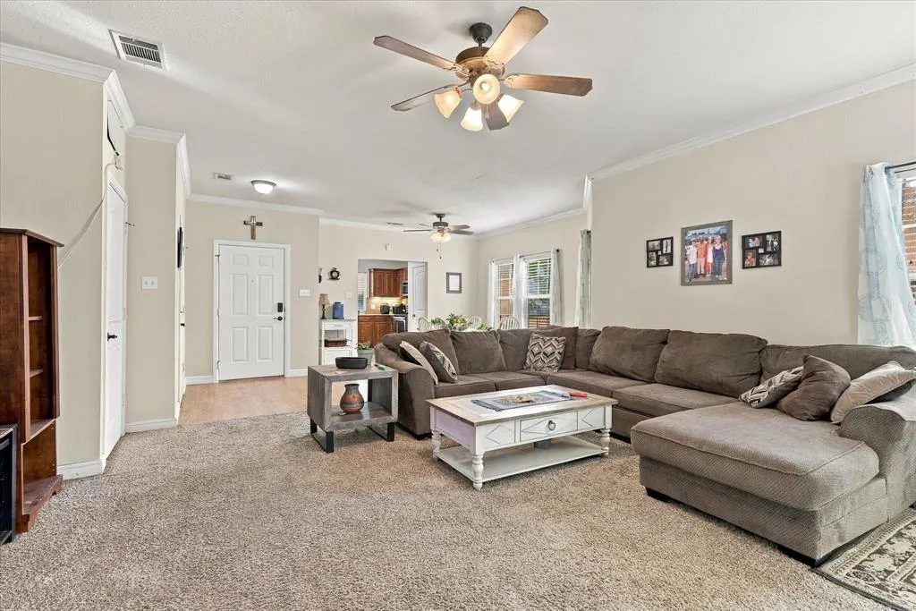 2924 Englefield Green