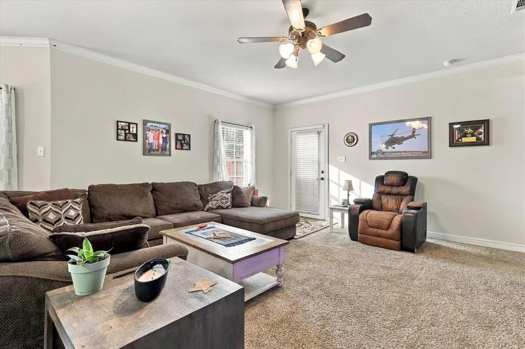2924 Englefield Green