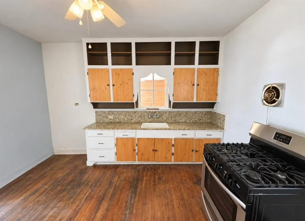 109 County Road 4835
