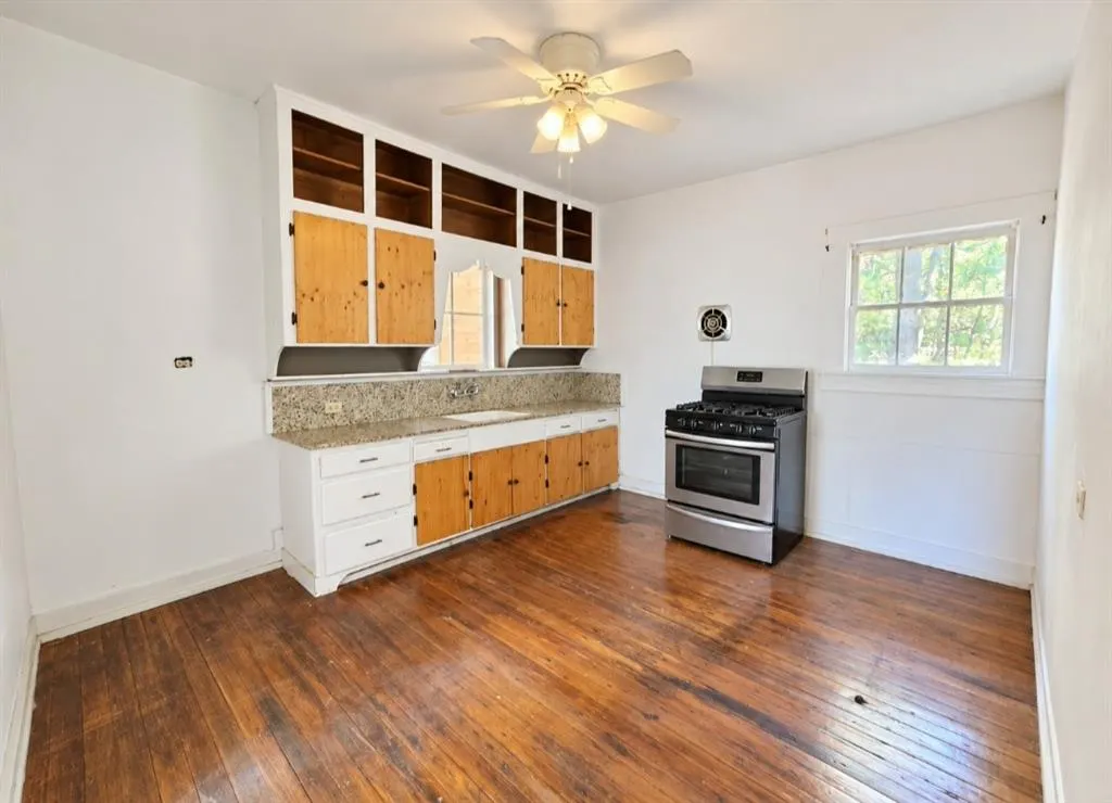 109 County Road 4835