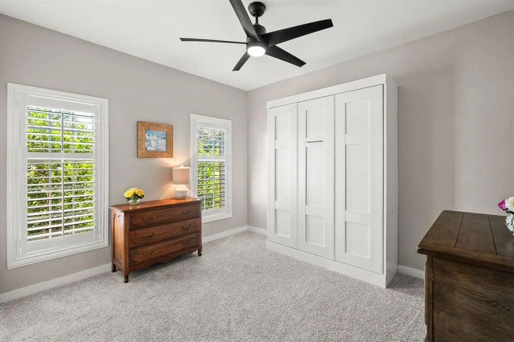 15 Brookhollow Circle