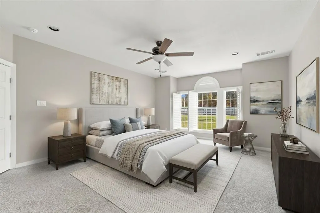 15 Brookhollow Circle