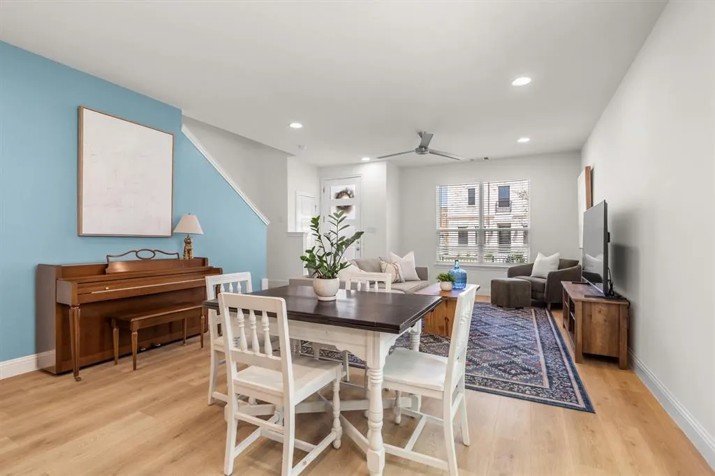306 Sunset Lane