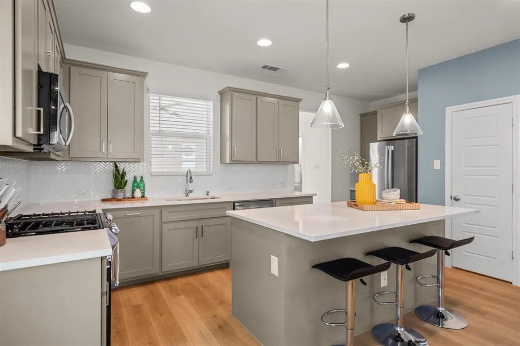 306 Sunset Lane