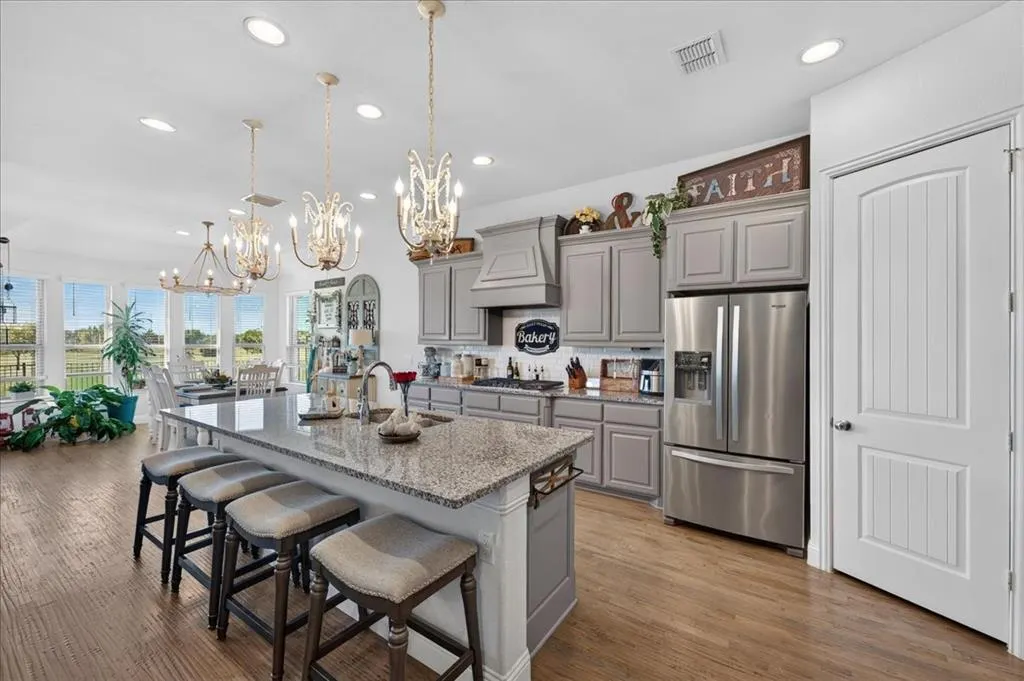 2525 Perdenales Drive