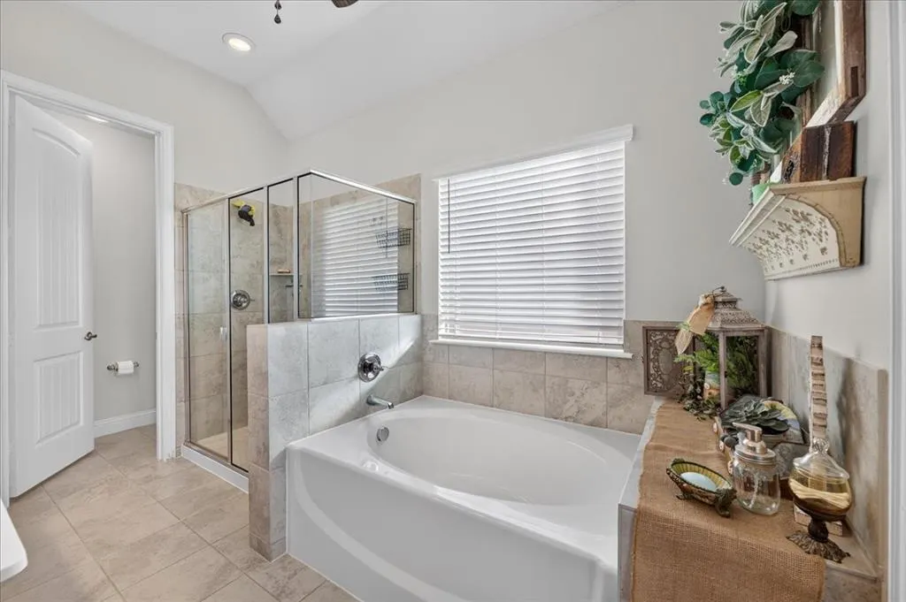 2525 Perdenales Drive