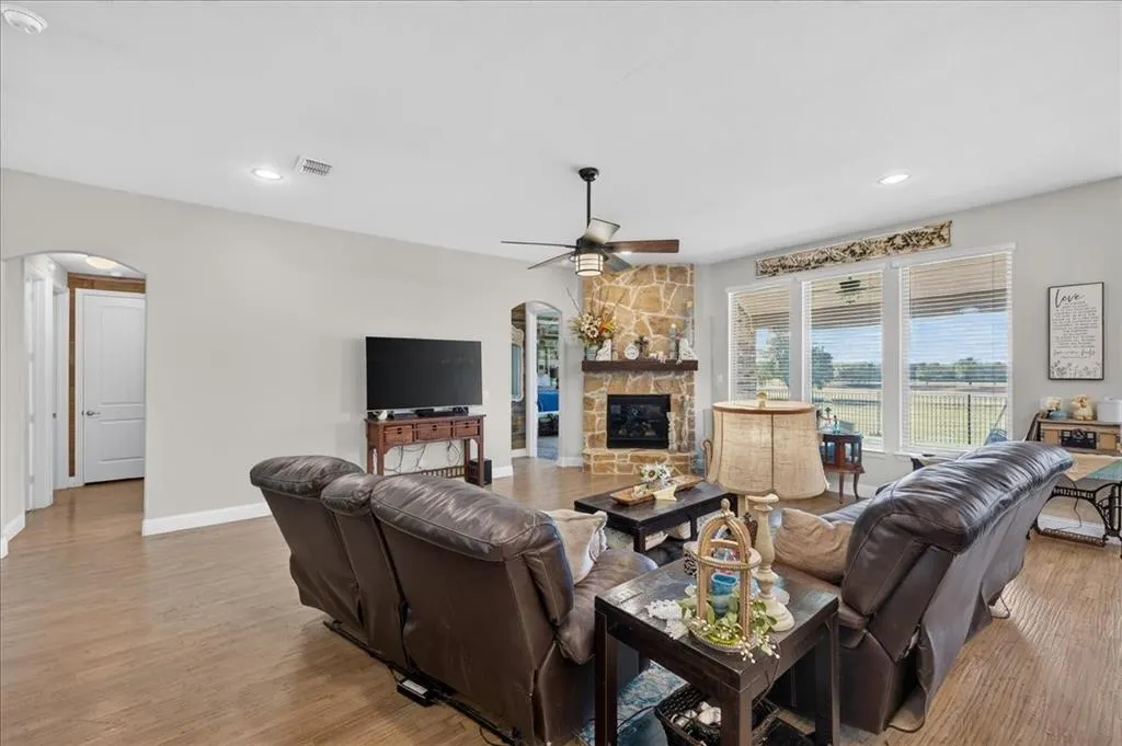 2525 Perdenales Drive