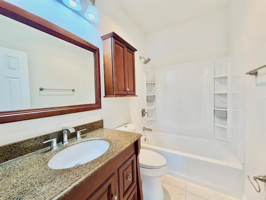 2164 Tanglewood Boulevard #B201