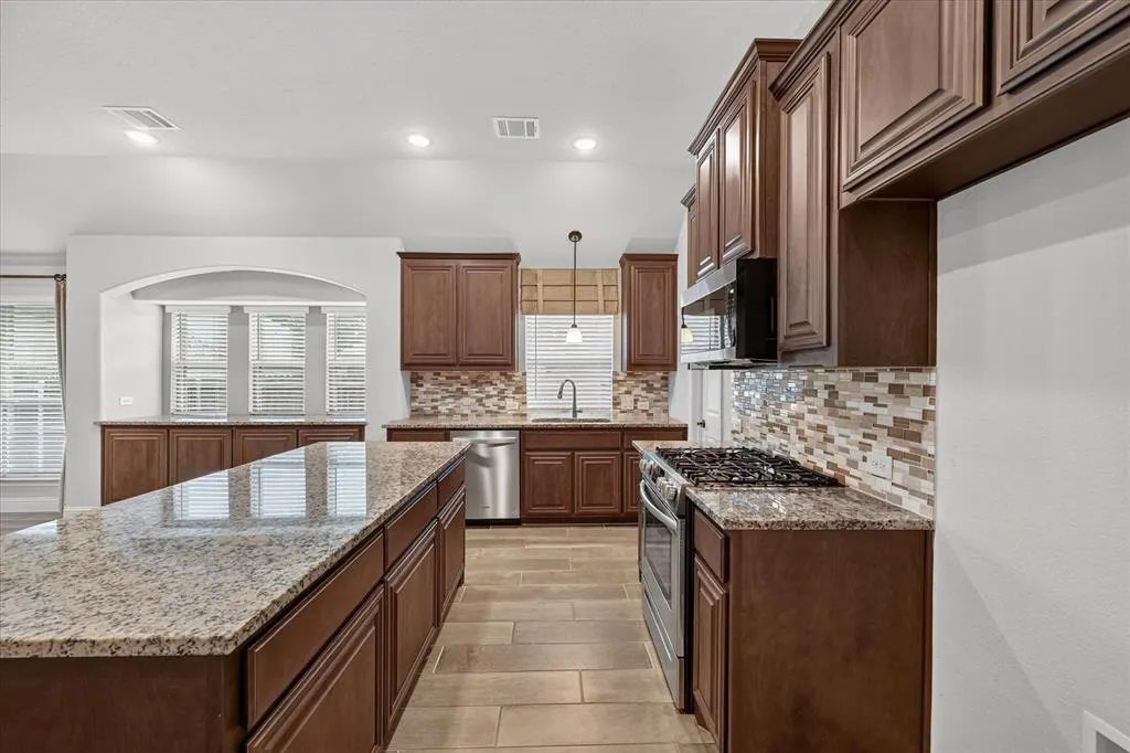 1941 Silverleaf Drive