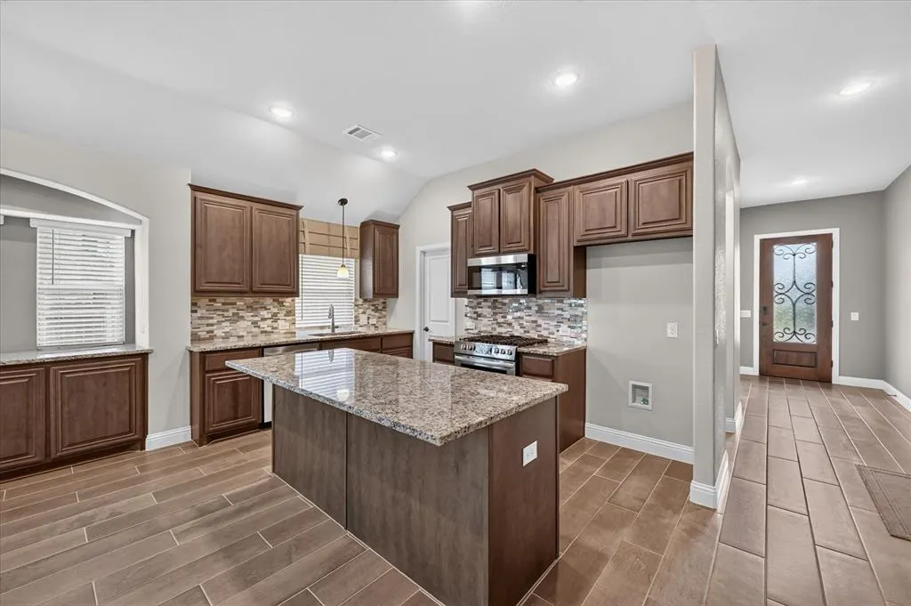 1941 Silverleaf Drive