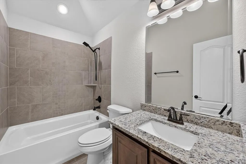 1941 Silverleaf Drive