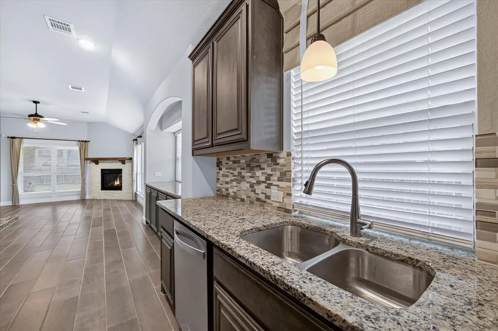 1941 Silverleaf Drive