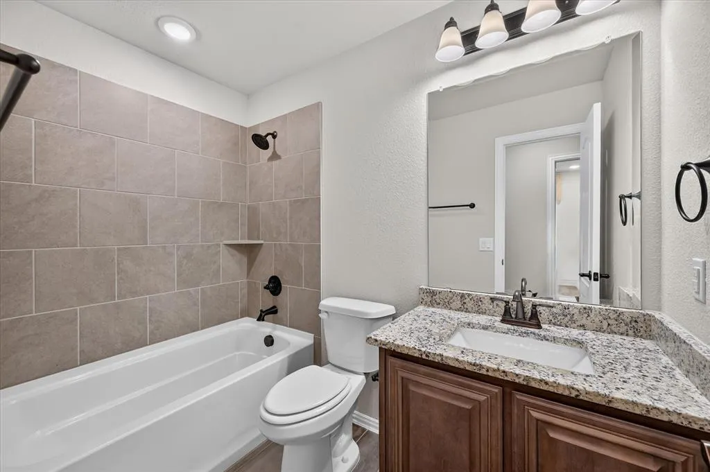 1941 Silverleaf Drive