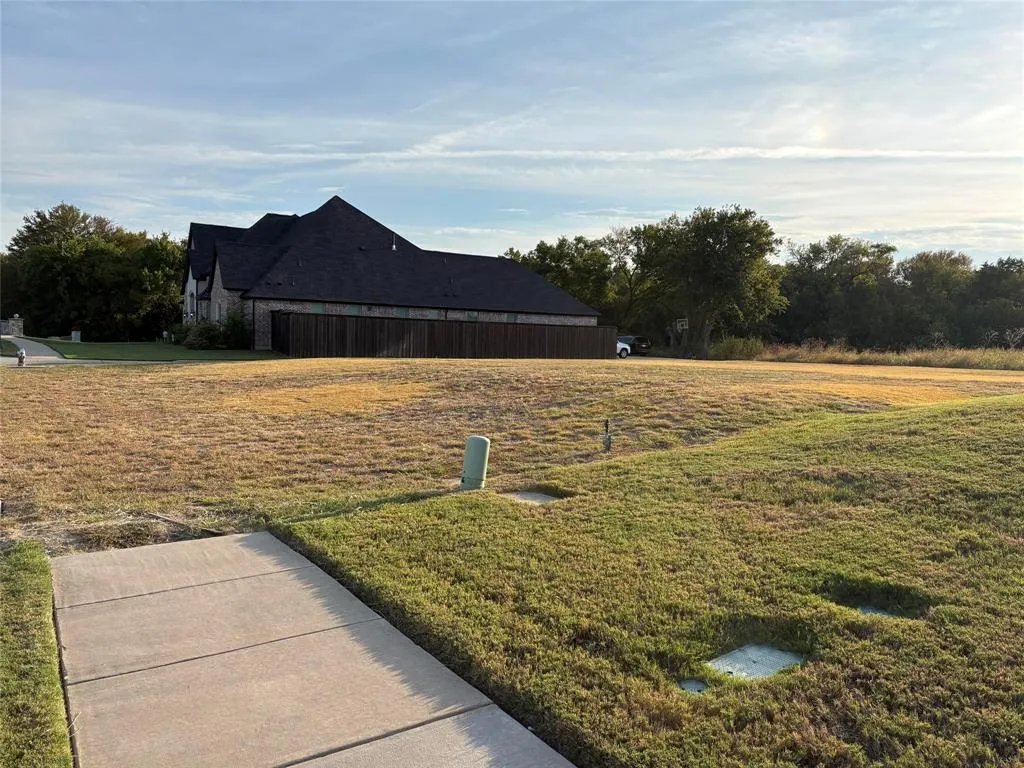 2505 Elaine Drive